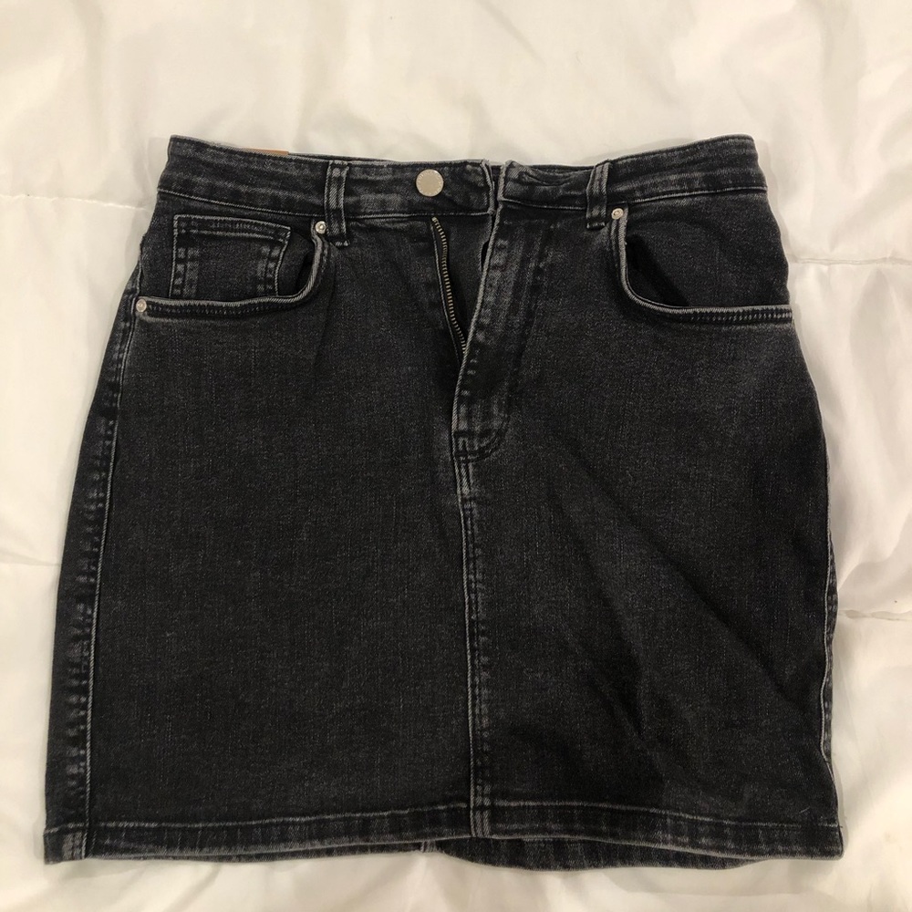 Zara Mini Black Denim skirt